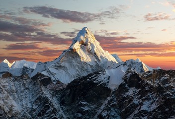   郑州封控区地图最新:(2022年郑州封控时间表)
